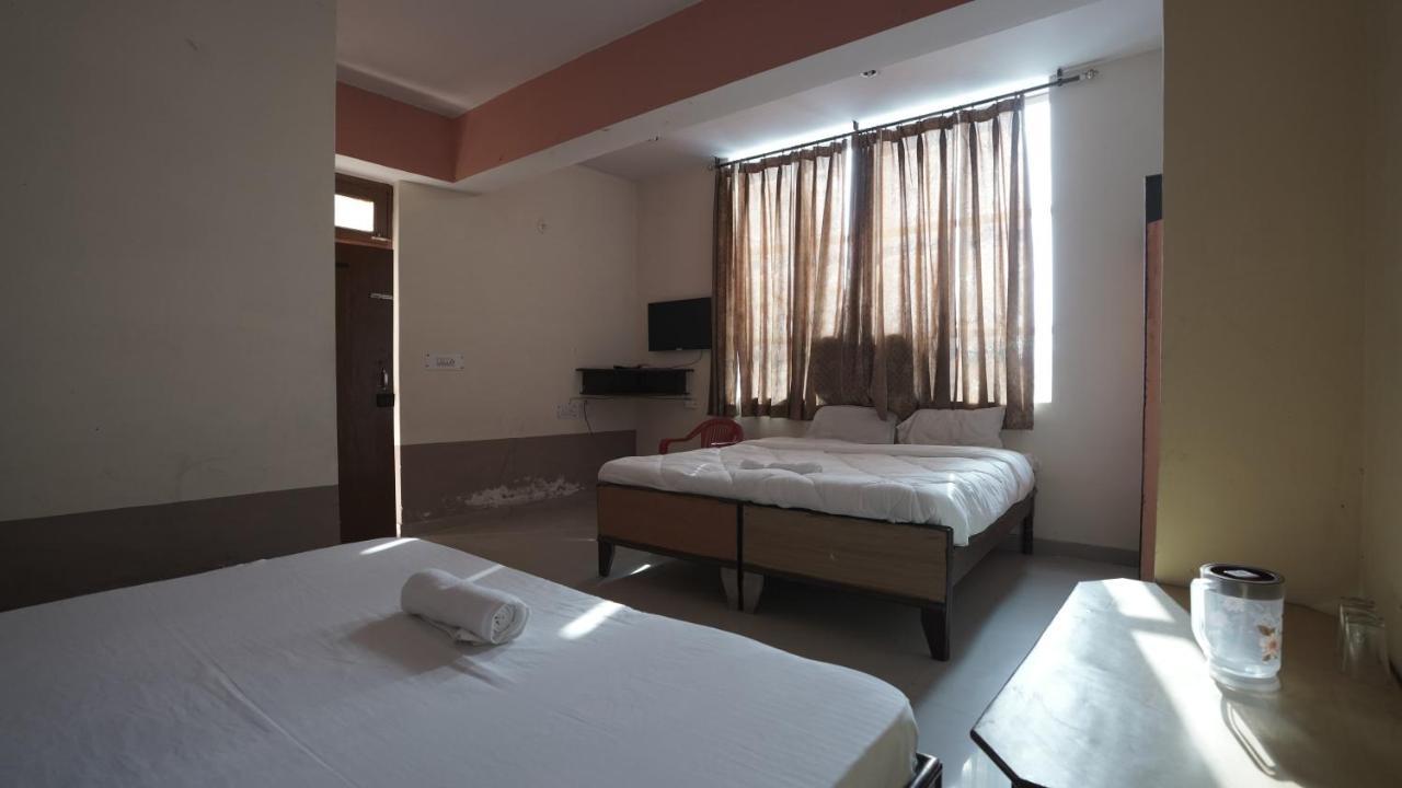 Hotel Mohan By Wb Inn Agra  Esterno foto