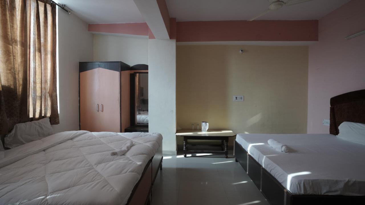 Hotel Mohan By Wb Inn Agra  Esterno foto