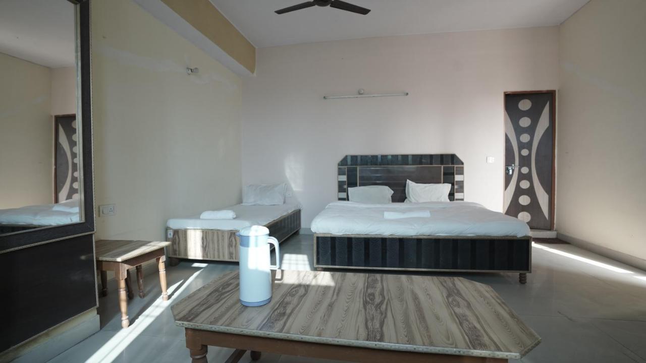 Hotel Mohan By Wb Inn Agra  Esterno foto